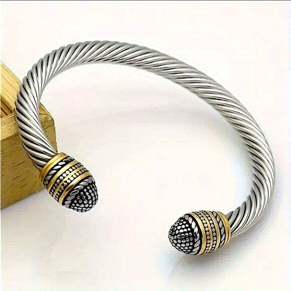 Luxury Silver Bangle Cuff Bangle Bracelet - Picture 1 of 4